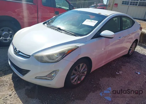 2015 Hyundai Elantra Se z USA, uszkodzony, nr VIN 5NPDH4AE0FH556557
